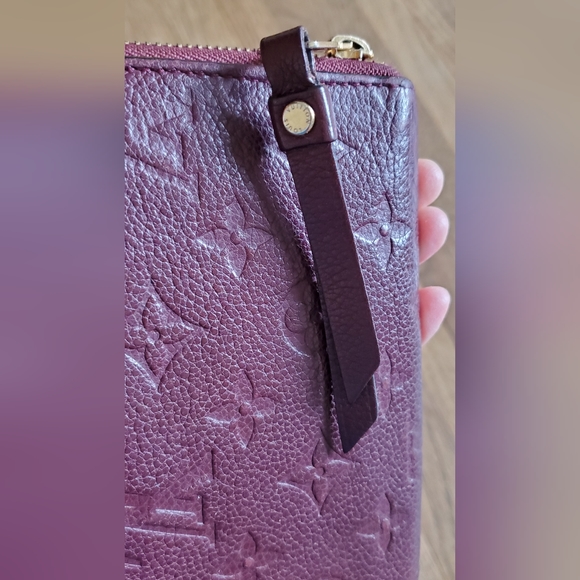 Authentic Louis Vuitton Wallet - Picture 5 of 14